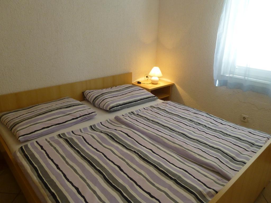 Apartments Villa Rosmarin Omišalj Εξωτερικό φωτογραφία