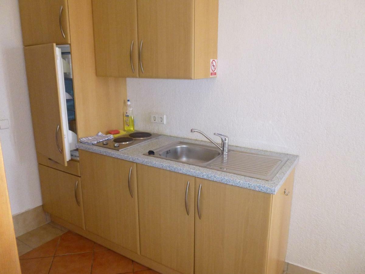 Apartments Villa Rosmarin Omišalj Εξωτερικό φωτογραφία
