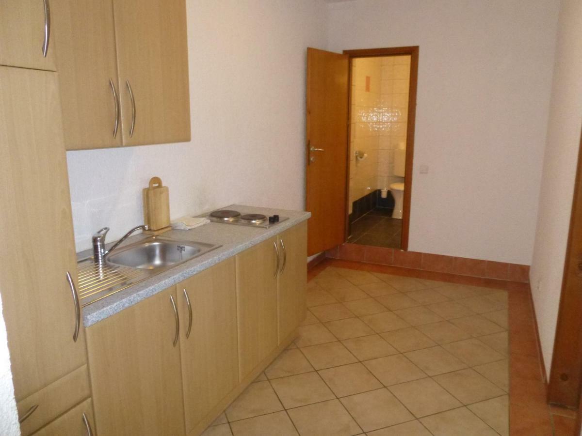 Apartments Villa Rosmarin Omišalj Εξωτερικό φωτογραφία